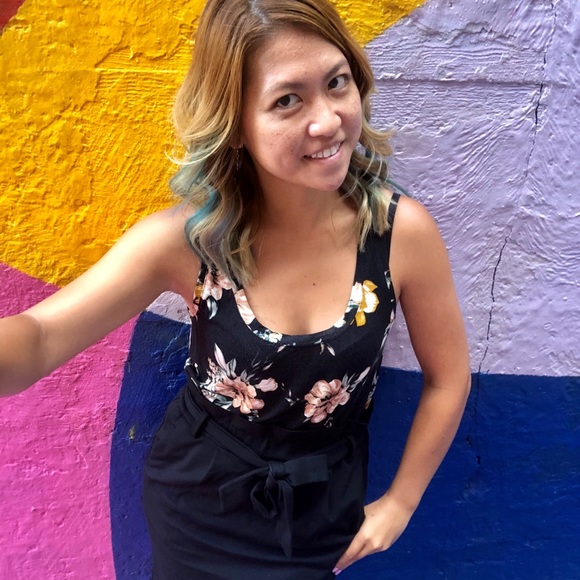 Meet your Posher, Sharon - Picture 1 of 1